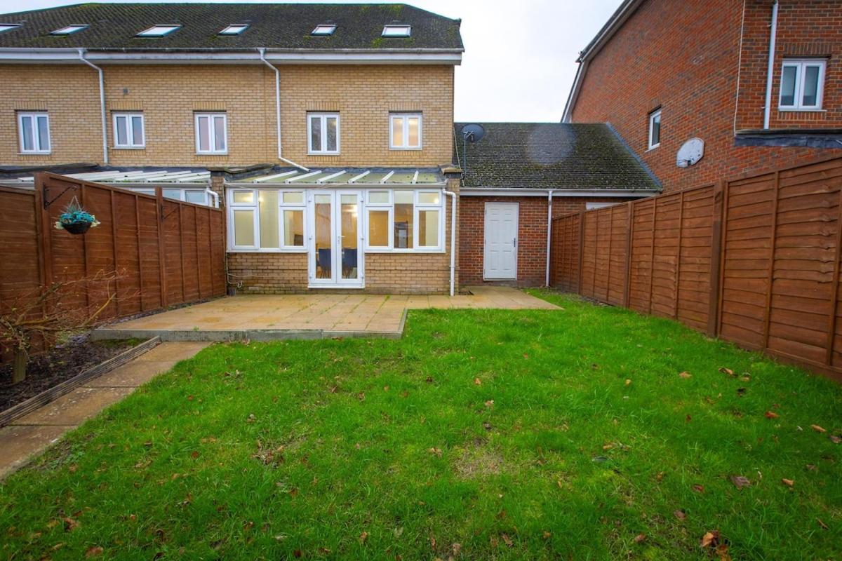 5-Bed Modern & Luxurious House Villa Snodland Buitenkant foto