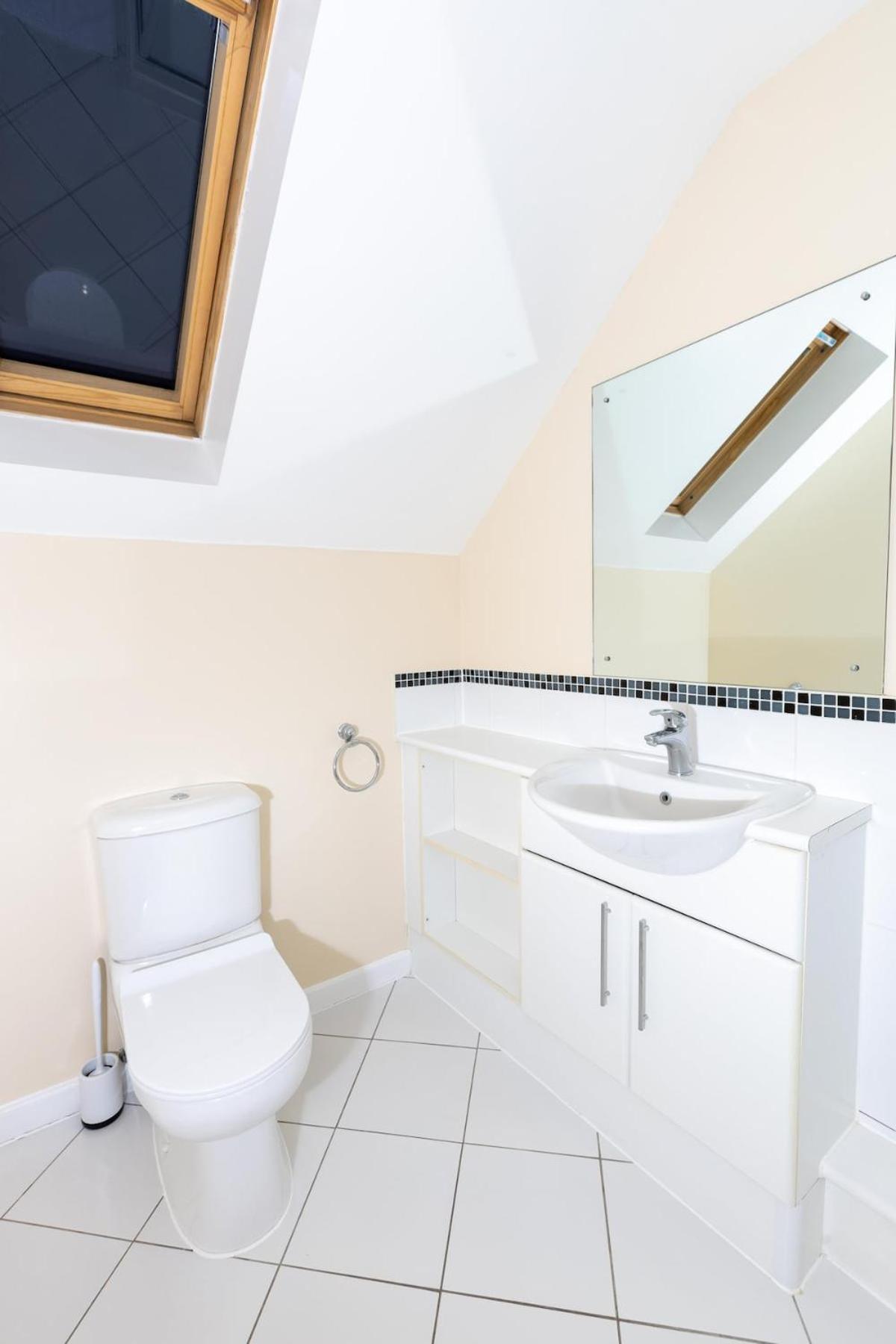 5-Bed Modern & Luxurious House Villa Snodland Buitenkant foto