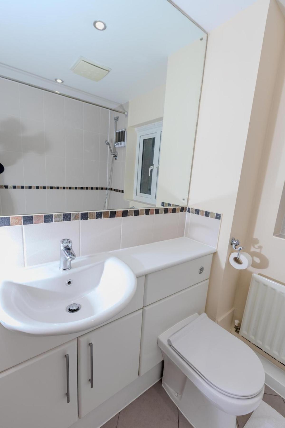5-Bed Modern & Luxurious House Villa Snodland Buitenkant foto